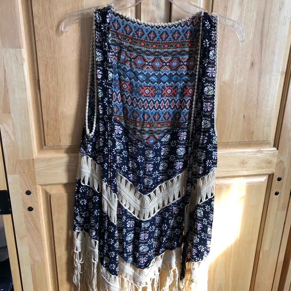 Cute boho shawl!